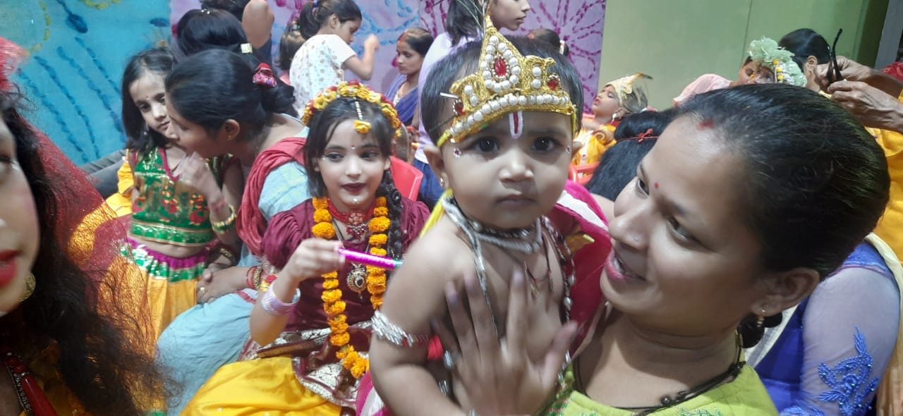 amar ujala ghar ghar kanha radha