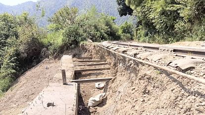Kalka-Shimla railway track: Preparation to restore track till Solan, trains can run from 15