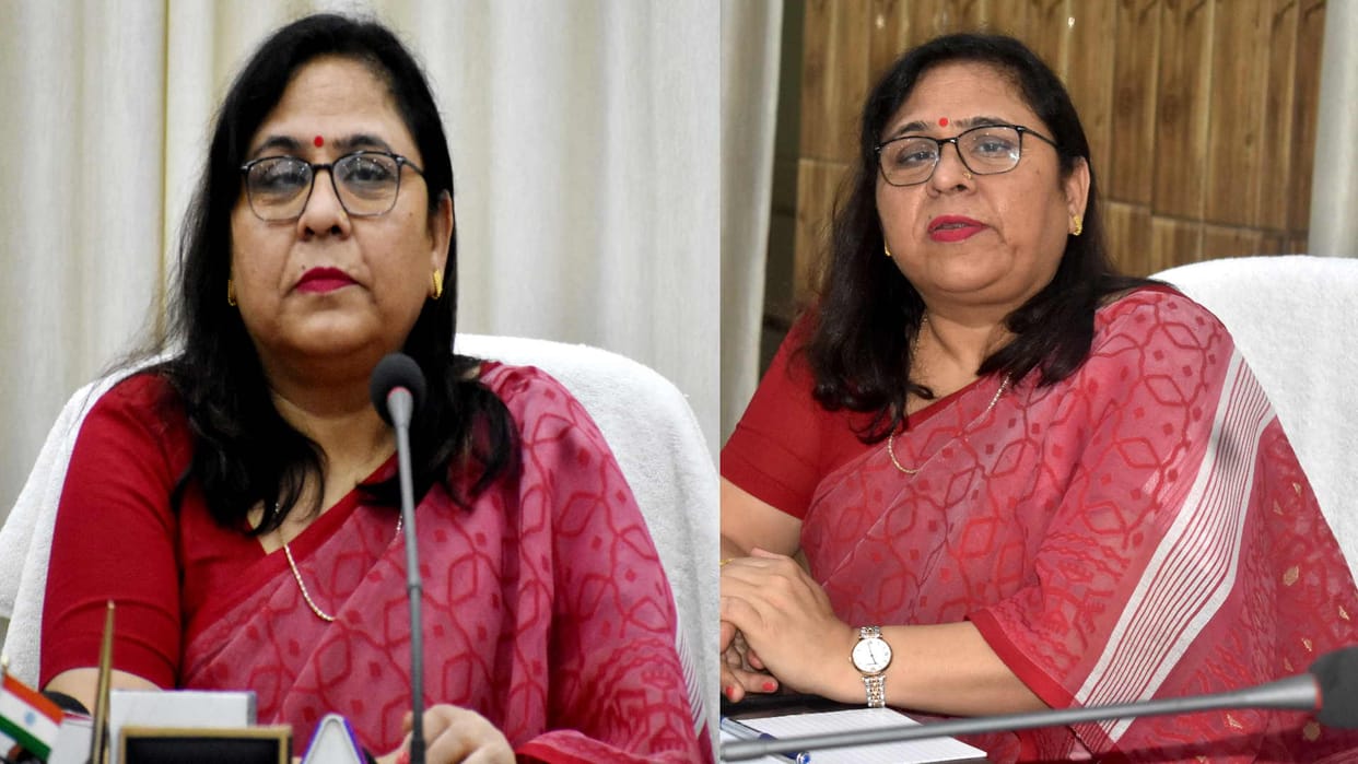 Gorakhpur University Two thousand files dumped in Vice Chancellor residence