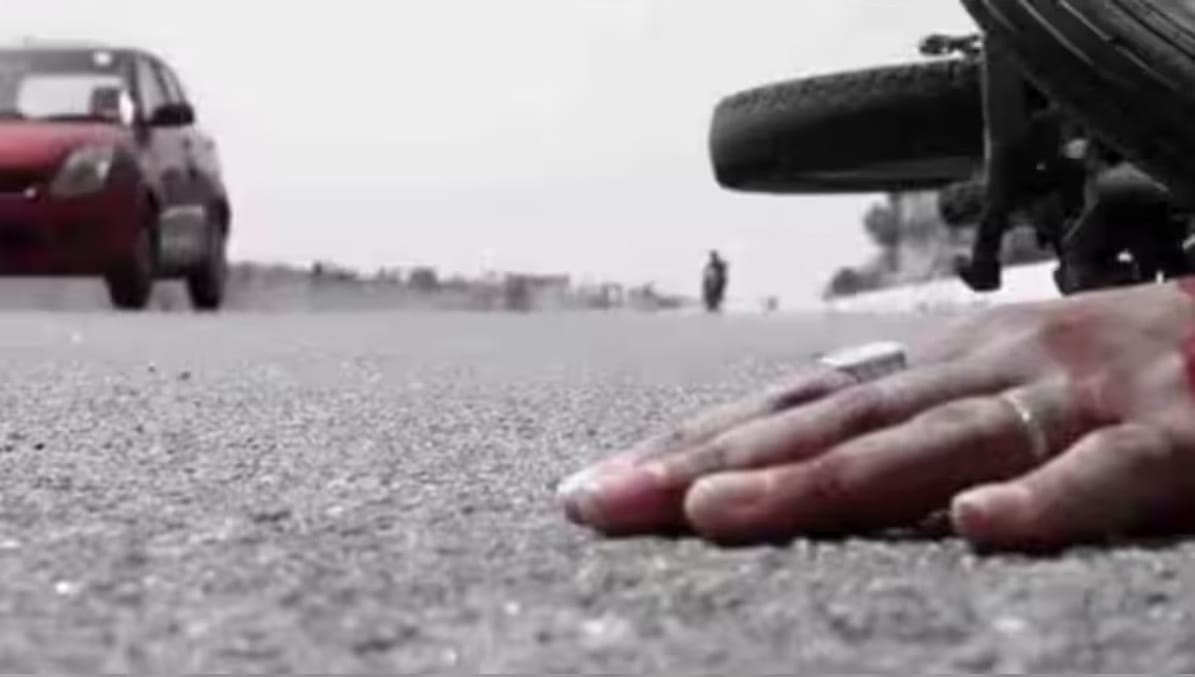 Speed havoc in Kanpur, Young man was lying on the road, a rich man crushed him with a car, police said arrest