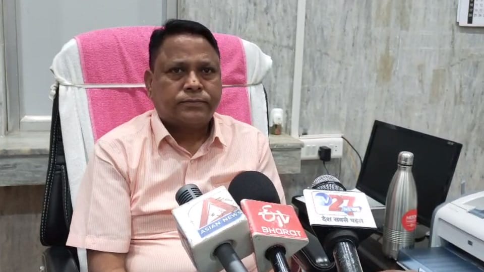 Notice to Cook for making remarks against CM in Balod