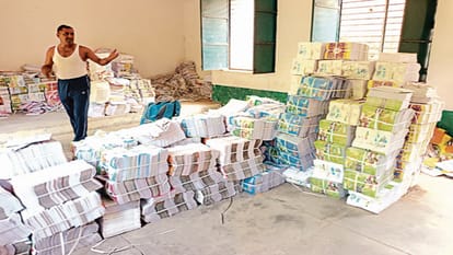 UP:Voting booths made from books which received to distribute for children in Baghpat