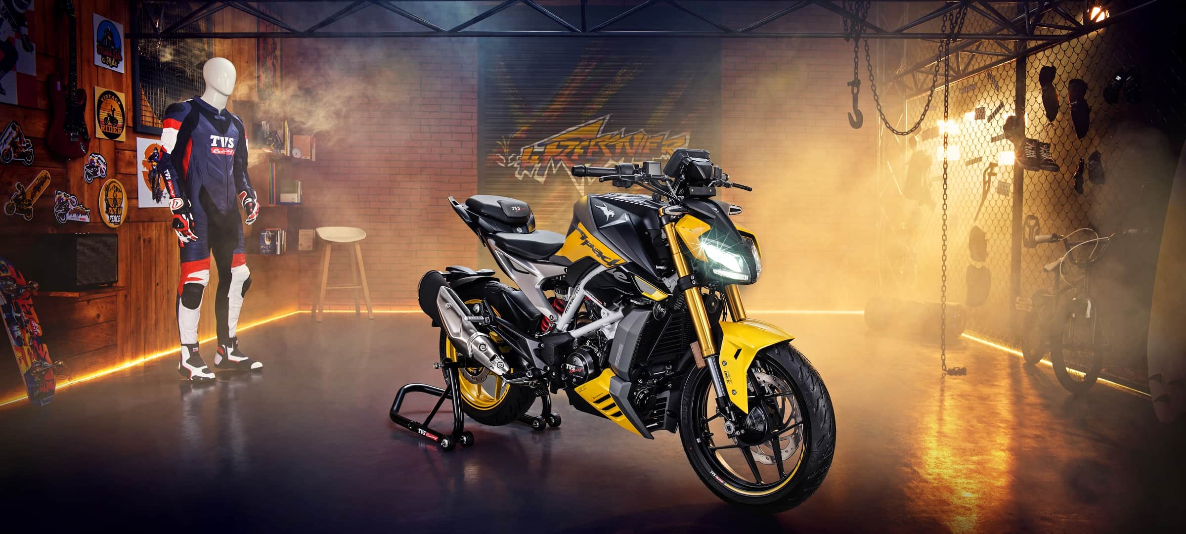 TVS Apache RTR 310 launched in India know Engine Specs Speed Features
