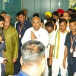 एयरपोर्ट पर कांग्रेस अध्यक्ष खड़गे का स्वागत