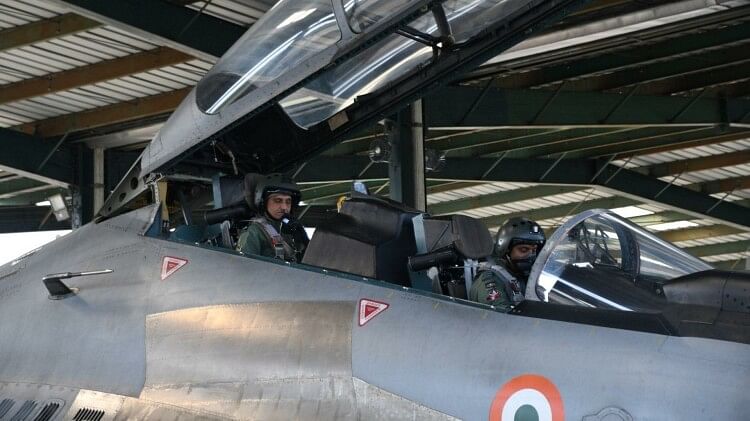 Assam: Air Marshal reached Tezpur Air Force Base, said – Agniveer has become an integral part of Air Force – Air Marshal Sp Dharkar reached Tezpur Air Force Base in Assam

 | Pro IQRA News