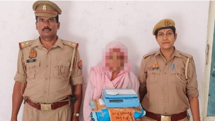 Smuggler Female Sitara Arrested In Ghaziabad With Charas Worth Three ...