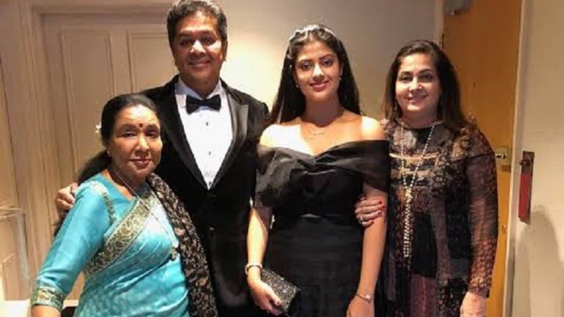 Asha Bhosle 90th Birthday the grand old lady of hindi cinema Bollywood playback singer lata mangeshkar