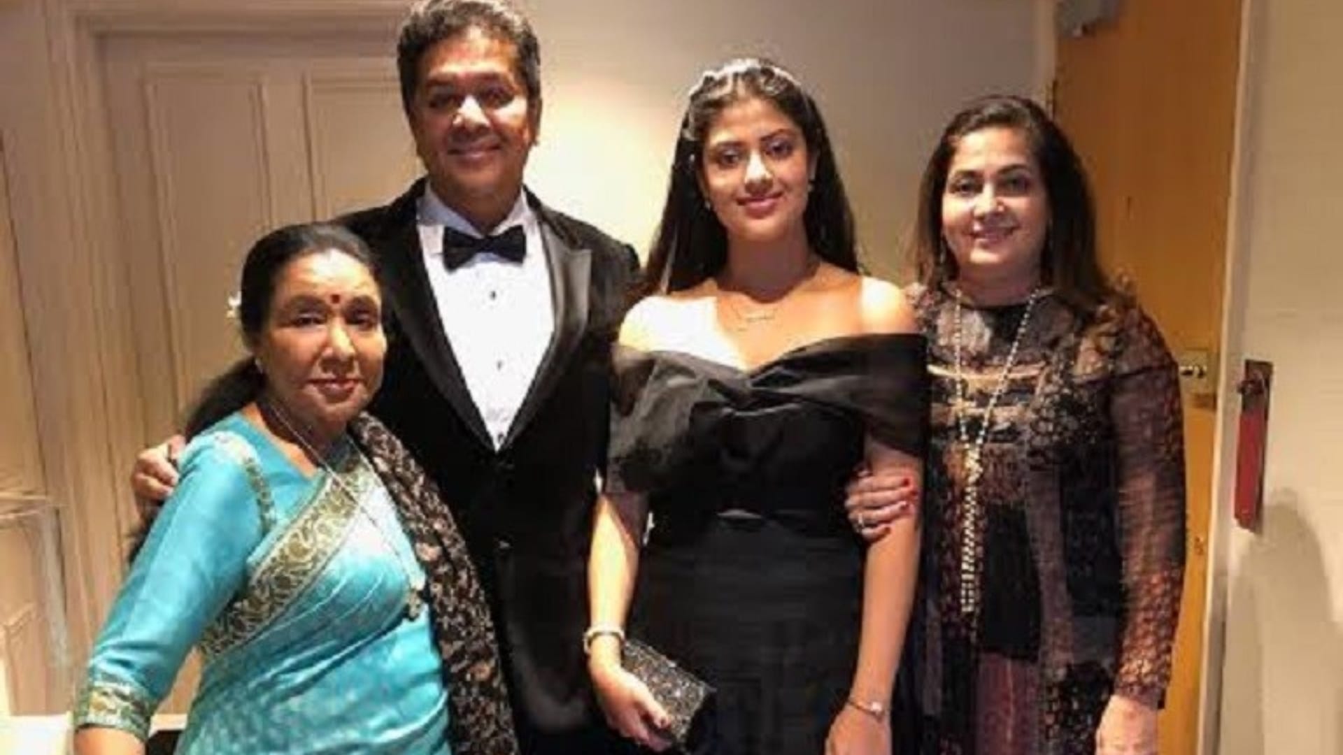 Asha Bhosle 90th Birthday the grand old lady of hindi cinema Bollywood playback singer lata mangeshkar