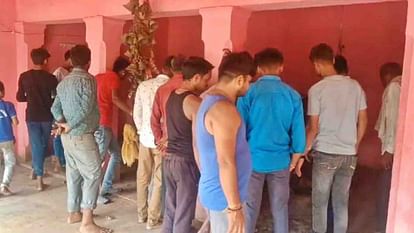 Youths vandalized the Durga temple of Nagla village of Mahu, Dholpur