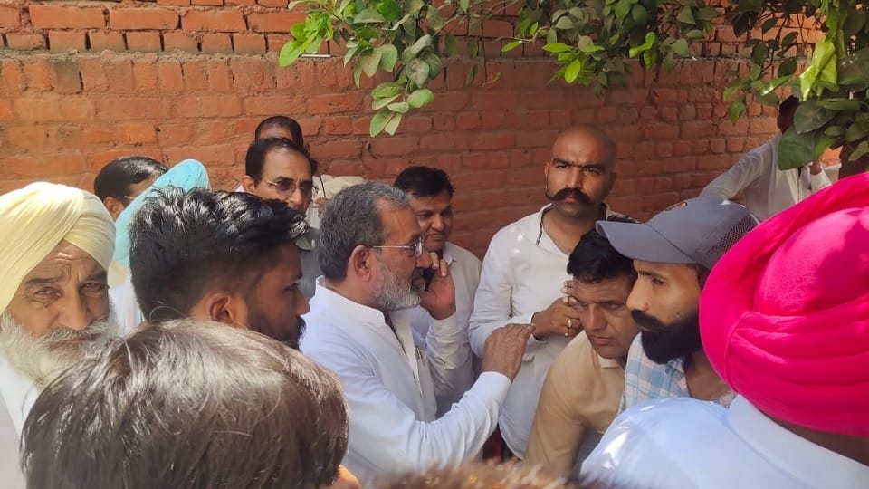 Observers probed minds of Congress workers for District President in Sirsa, meeting was peaceful