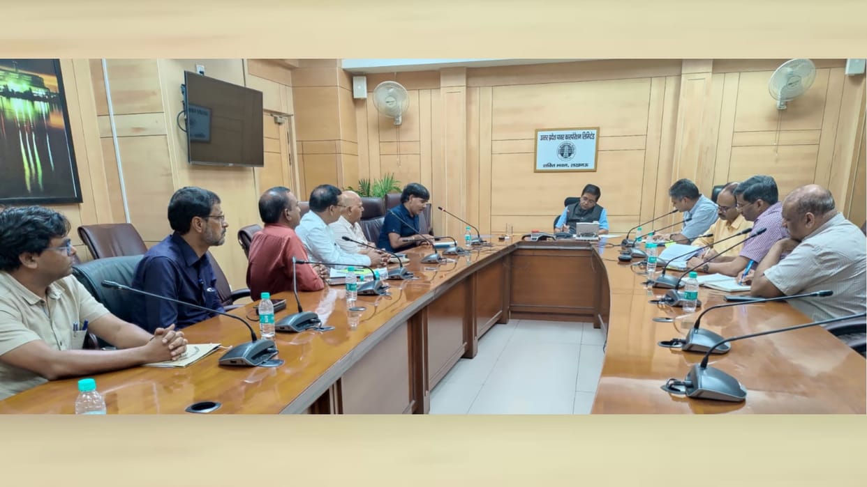 Meeting to stop electricity theft and increase revenue.