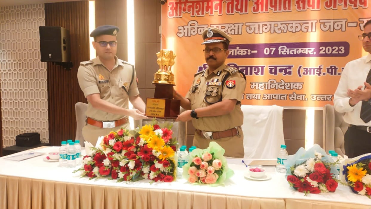 UP: DG Fire Avinash Chandra said that State fire fighting system will strengthened with 1000 crore
