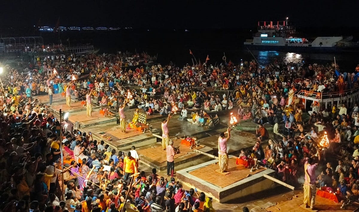 Ganga Aarti performed at Dashashwamedh Ghat instead of terrace after 45 days