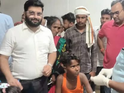 Bravery award may be given to this mother, who saved his son nitish kumar from Crocodile with a stick in bihar