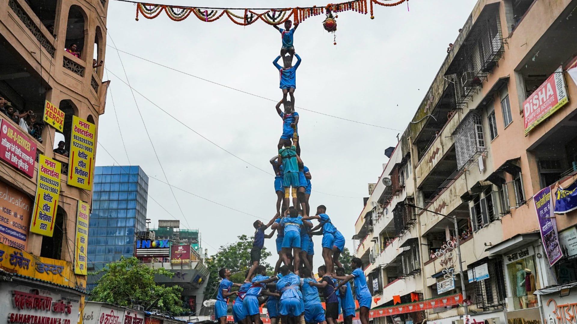 Janmashtami celebration across country 107 Govinda injured while dahi handi in Mumbai