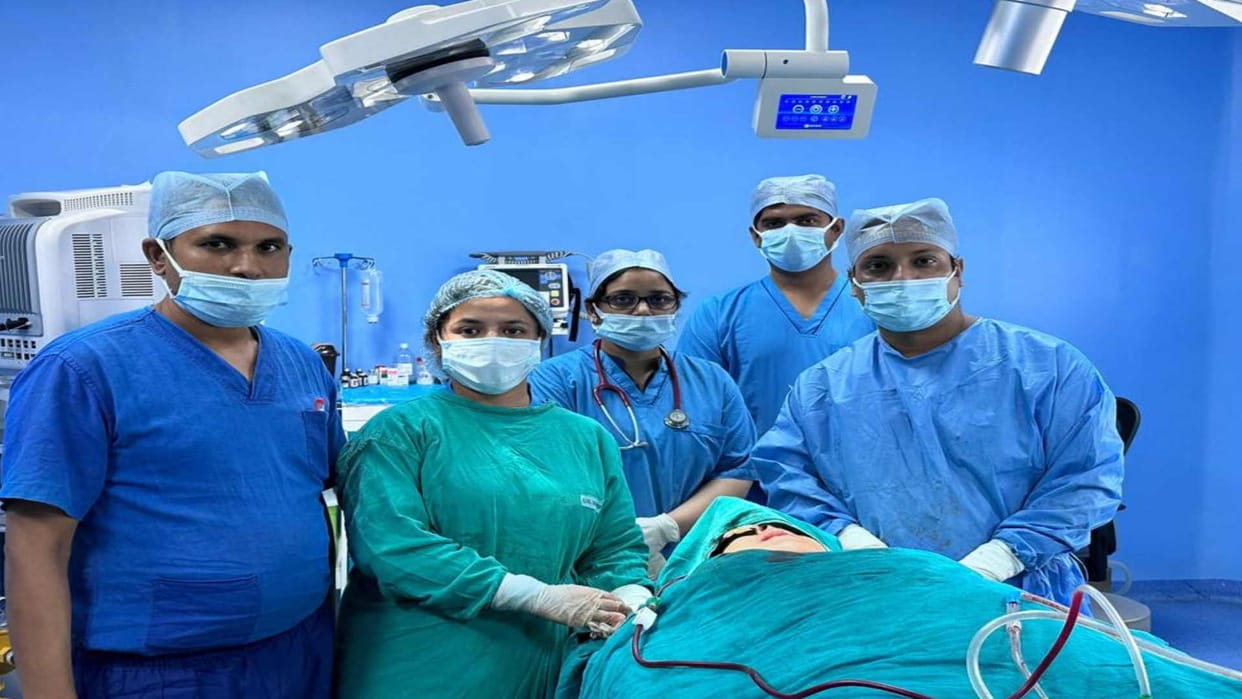 Woman jaw bone removed without making incision on face