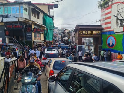Mussoorie: जी-20 के चलते दिल्ली में हुई छुट्टियां तो पर्यटकों से गुलजार हुई पहाड़ों की रानी मसूरी Weekend Tourist Crowd in Mussoorie after Holidays in Delhi due to G 20 Summit