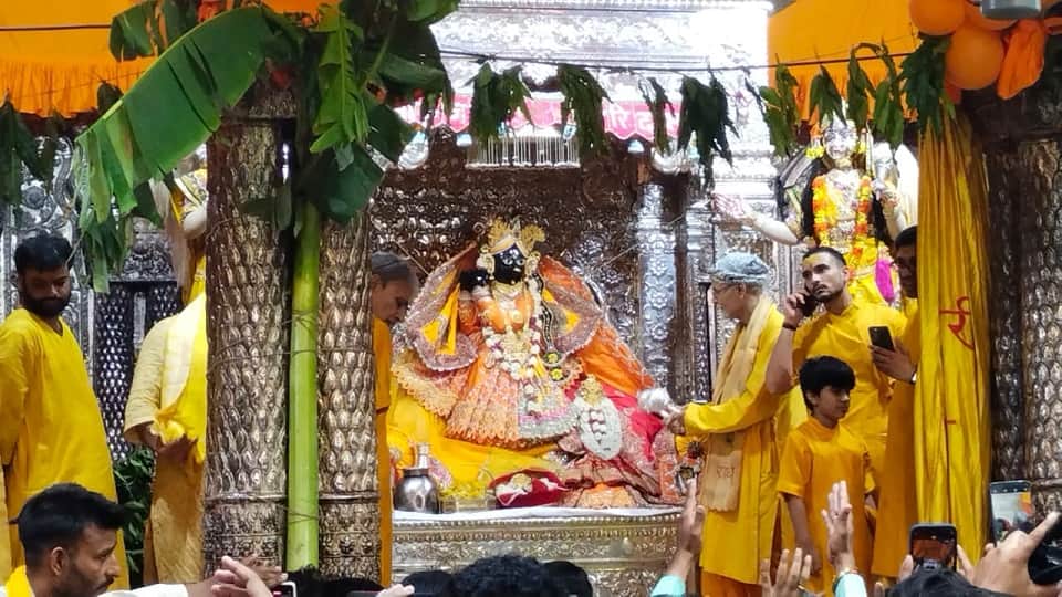 banke bihari temple mangla aarti on Krishna Janmashtami 2023