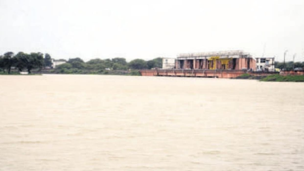 Rain In Ujjain Sometimes light and sometimes heavy rain continues it is expected to rain for next two days