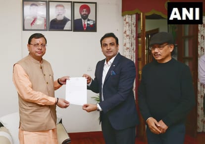 Reliance Industries Company Director Anant Ambani donated 25 crore Rupees to Uttarakhand CM Relief Fund
