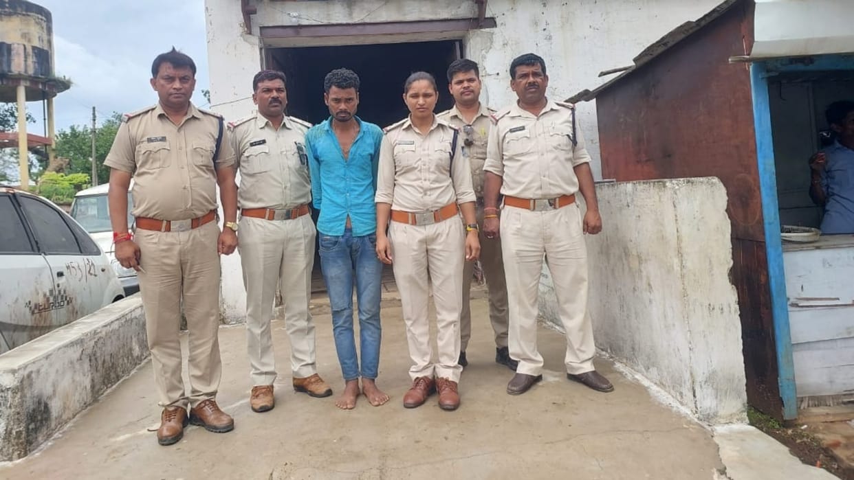 Umaria Crime Accused of killing wife arrested was thrown on ground from cot on matter of cooking