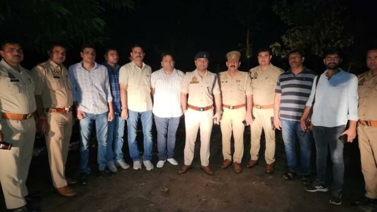 Mathura : झांसी के डकैतों की पुलिस से मुठभेड़, गोली लगने से चार घायल; पांच गिरफ्तार, पेशी के बाद भेजा जेल