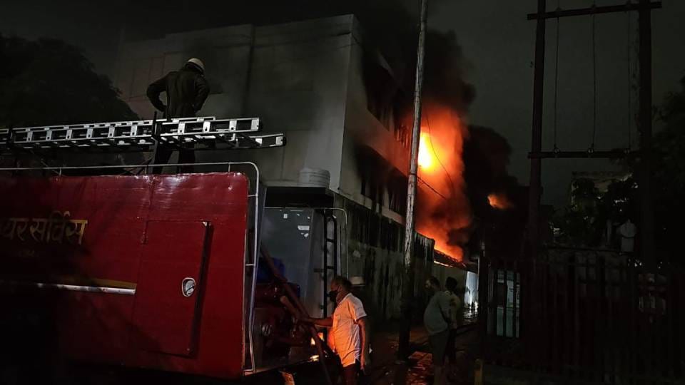 fire that broke out in Derby Footwear Export in Agra could be controlled after seven hours