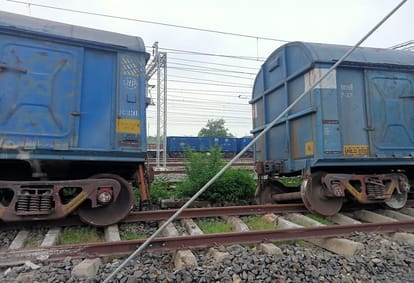 Five wagons of goods train derail in yard in pddu nagar panic in railway administration