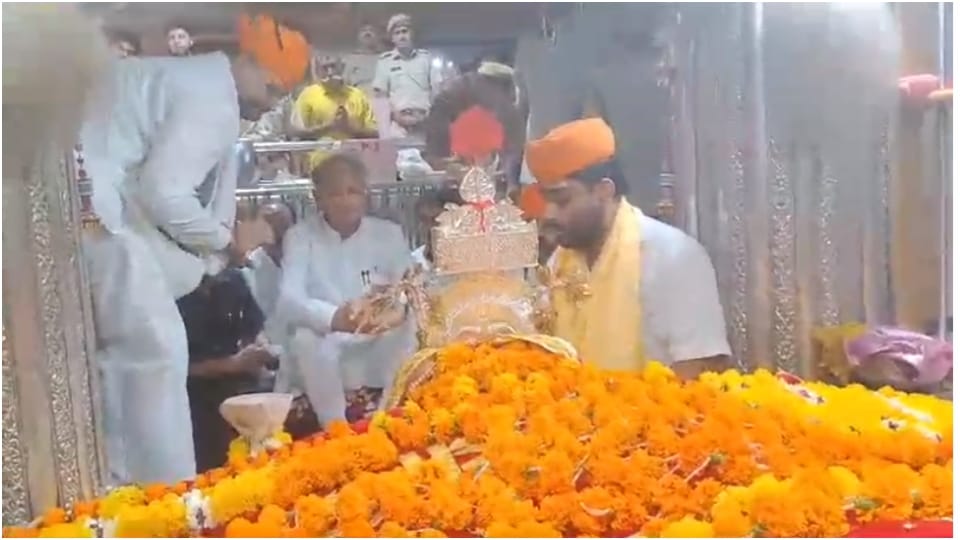 CM Ashok Gehlot visited Baba Ramdev Samadhi and took blessings