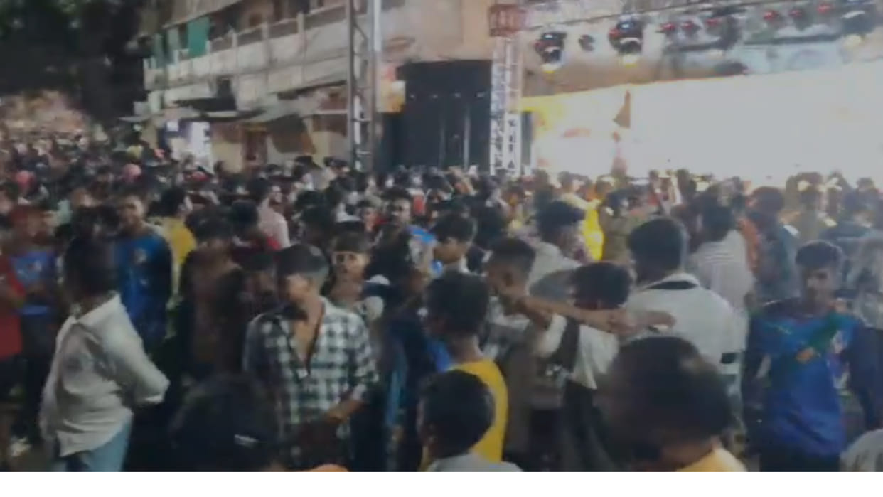 Ajmer Obscene dances were performed on film songs in a religious program