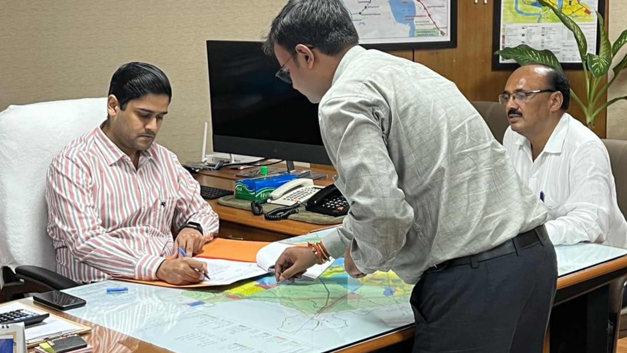 GDA new Vice President Anandvardhan took charge in Gorakhpur