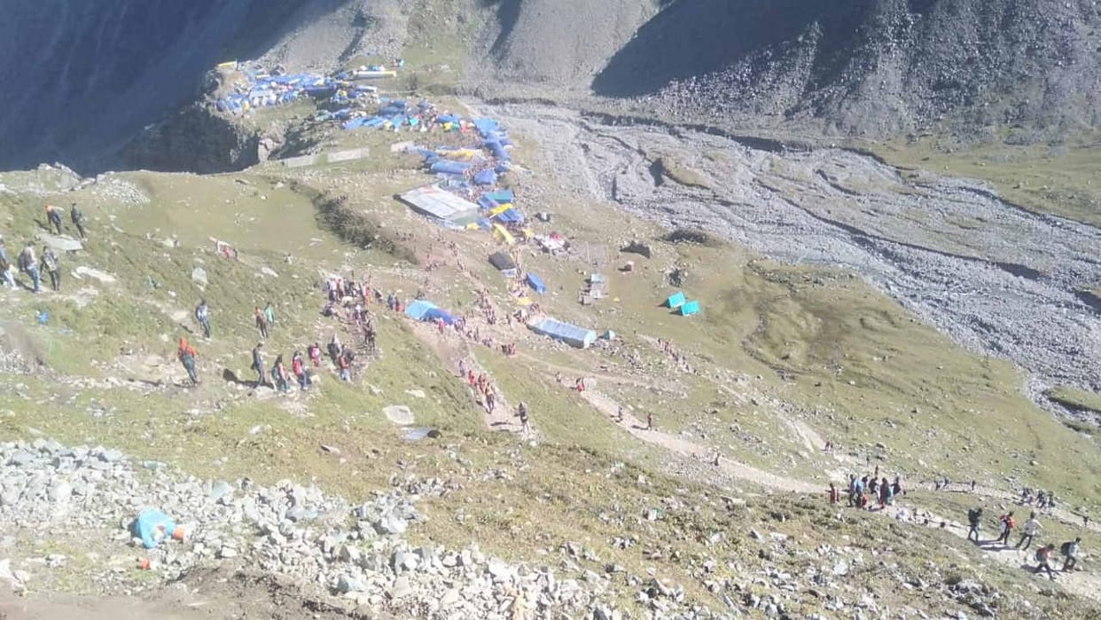 Manimahesh Yatra: 484 Shiva devotees traveled through 44 flights