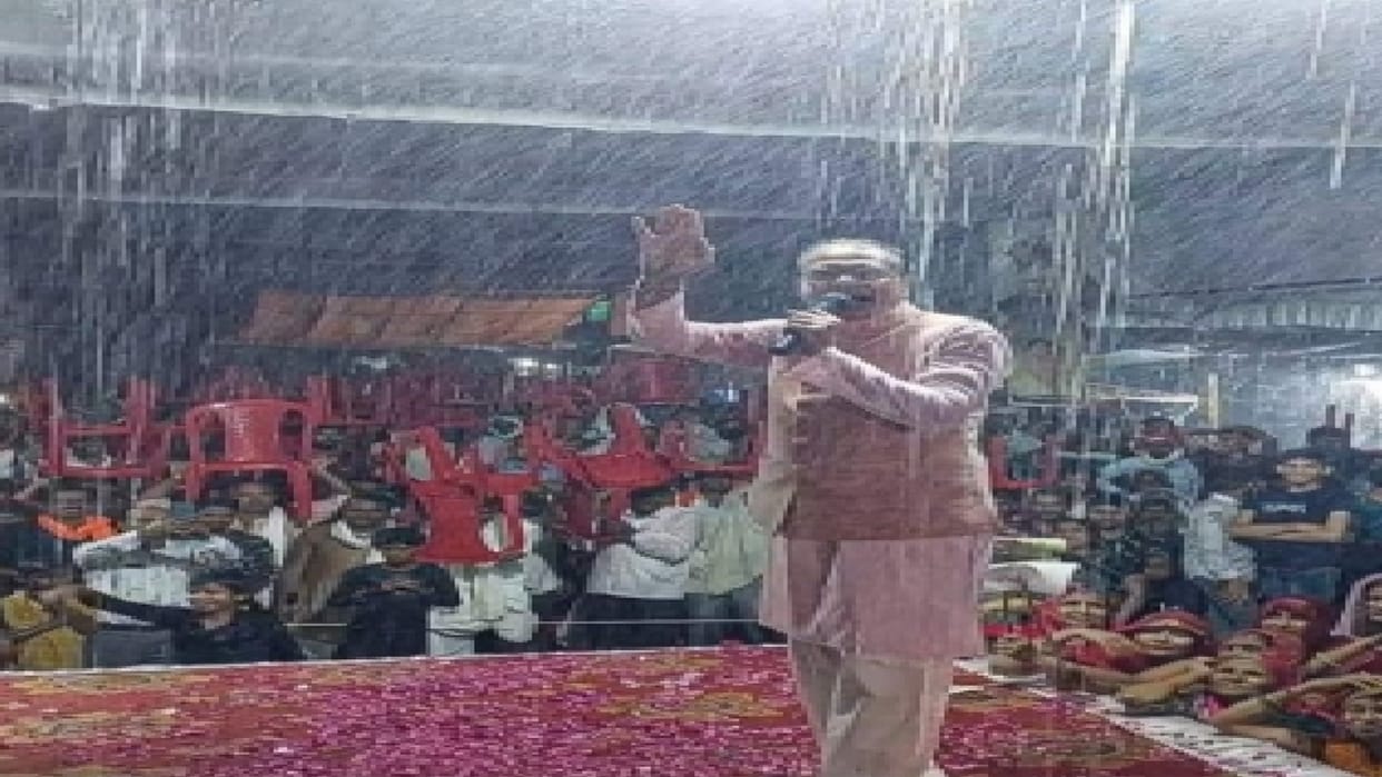Shivraj held a meeting amid rain in Joura Morena