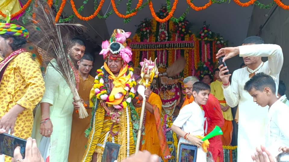 Celebrations are being held in Nand village after incarnation of Shri Krishna in Mathura