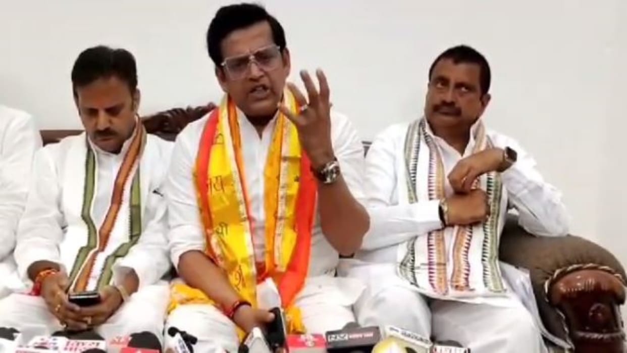 MP News UP MP Ravi Kishan says Rahul Gandhi is doing evil to the country and the tricolor abroad