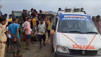 Bihar Crime: केयर टेकर की ईंट से कूच कर हत्या; शव के पास मिले टुकड़े, चेहरे और सिर पर किया हमला Care taker was beaten to death with a brick in Muzaffarpur; Pieces found near dead body