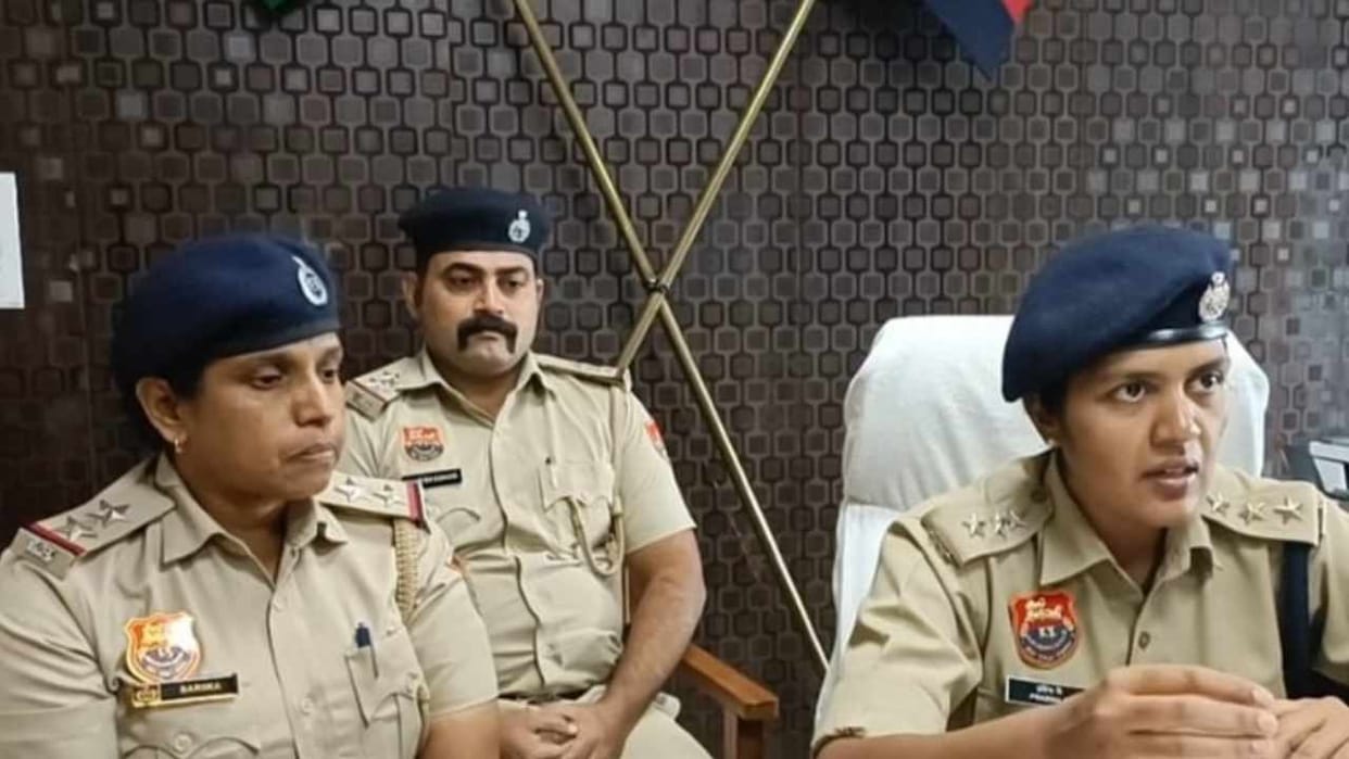 Economic cell arrested three accused who cheated goldsmiths in Narnaul