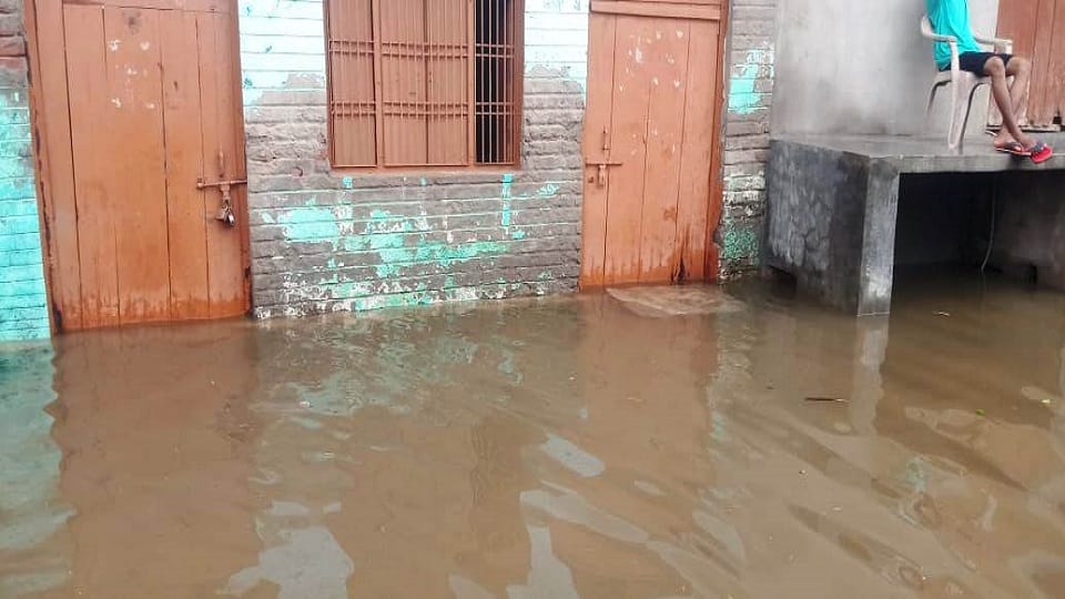 Rain water entered houses in Mursan