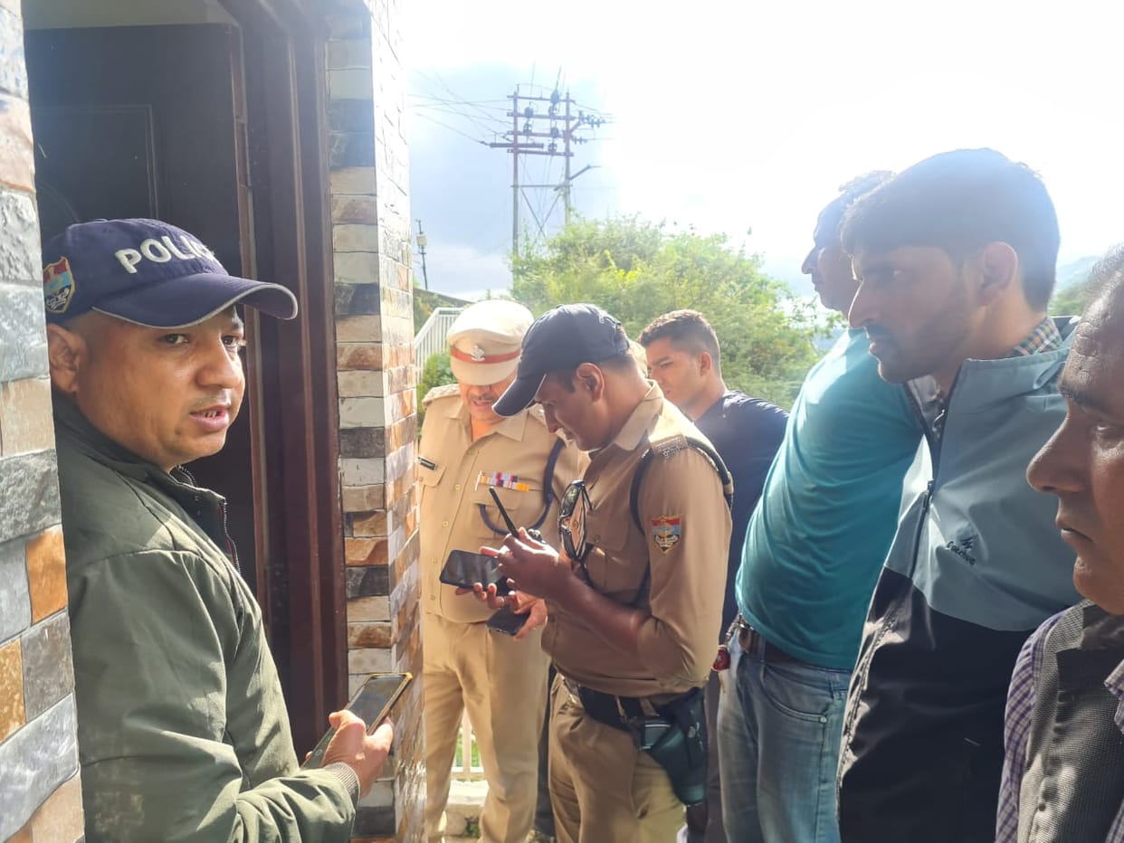 Mussoorie Youth Murder in homestay accused escaped after hiding dead body under bed