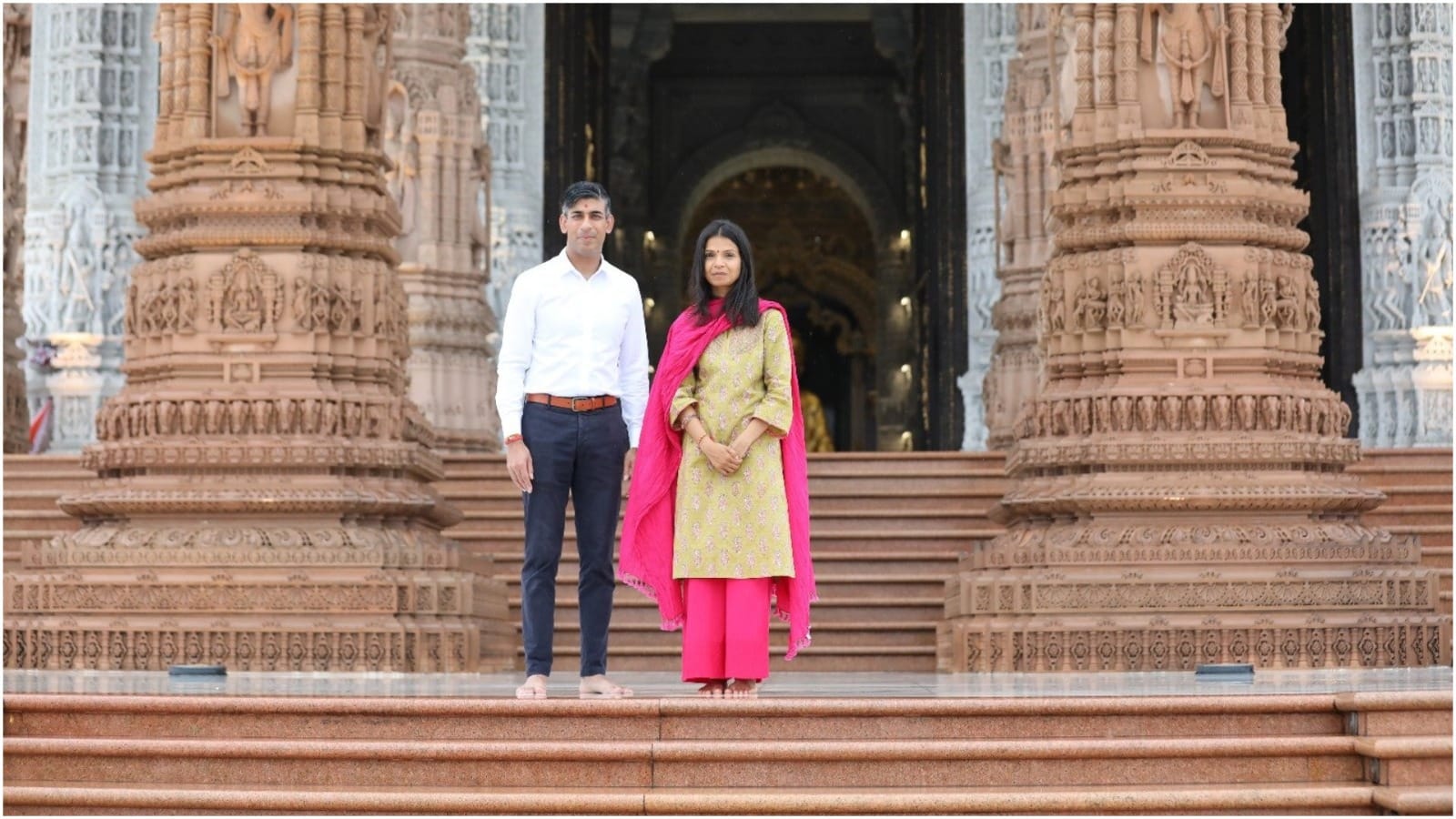 rishi sunak british pm visit akshardham temple with wife amid g20 delhi summit photos