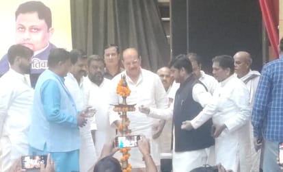 SP rebels said: After Mulayam singh death, only money dominates the party