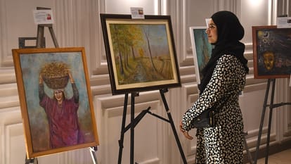 Srinagar art exhibition: Tourism Secretary said Government take every step to provide platform to artists