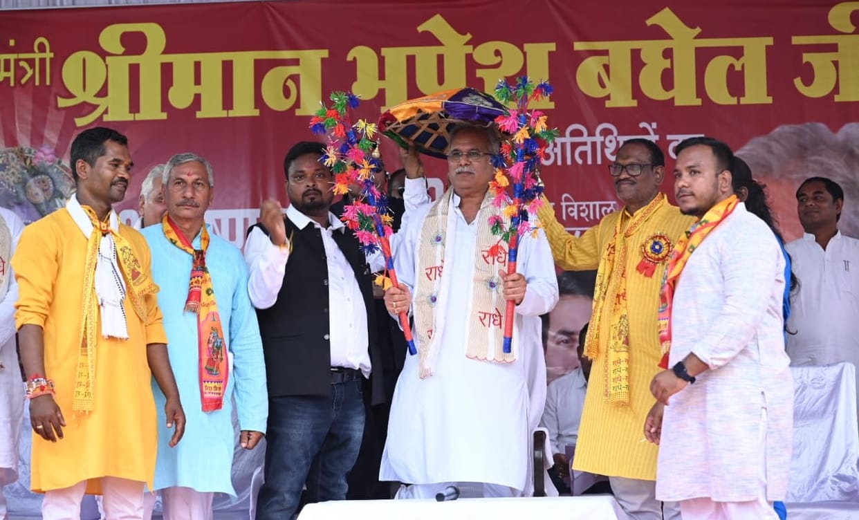 CM Bhupesh Baghel participated in Shri Krishna Janmotsav procession in Durg
