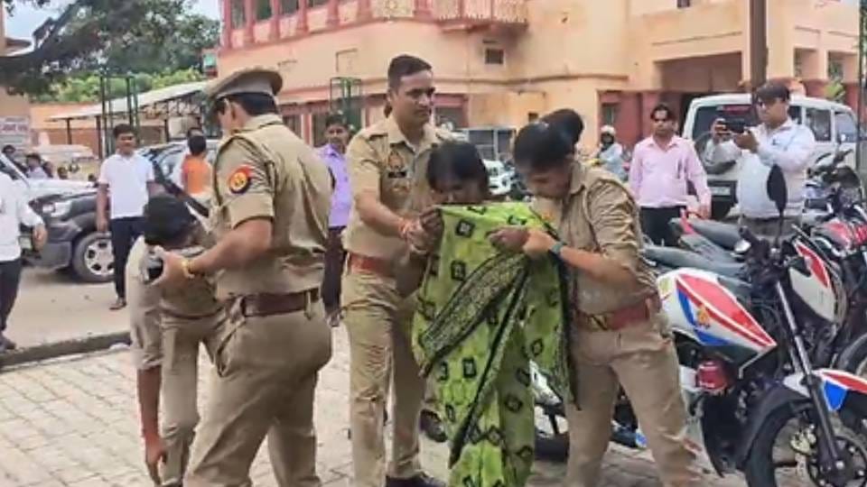 Woman tries to commit suicide outside DCP city office in Agra