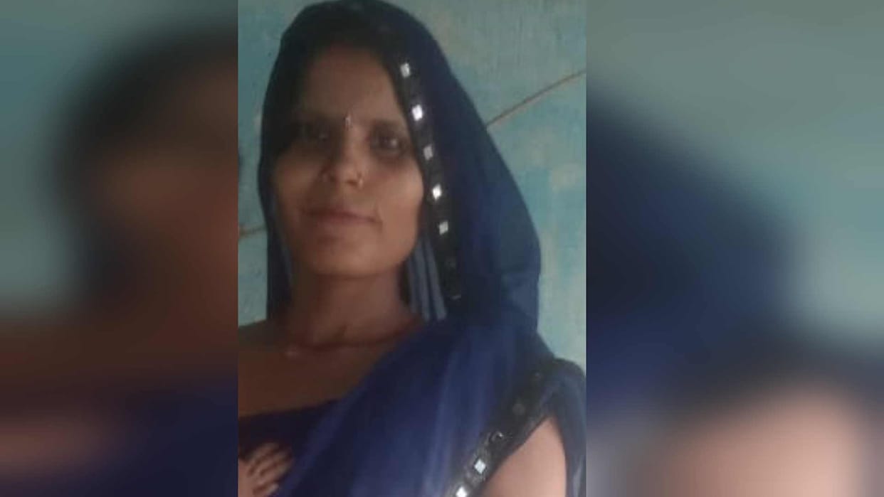 Woman who set herself on fire dies husband critical