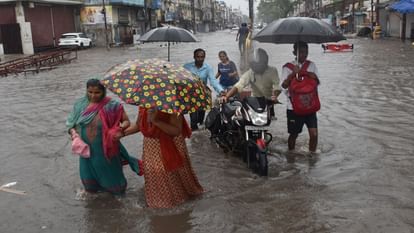 Weather update: Rain breaks 14 year record in Moradabad, waterlogging on roads