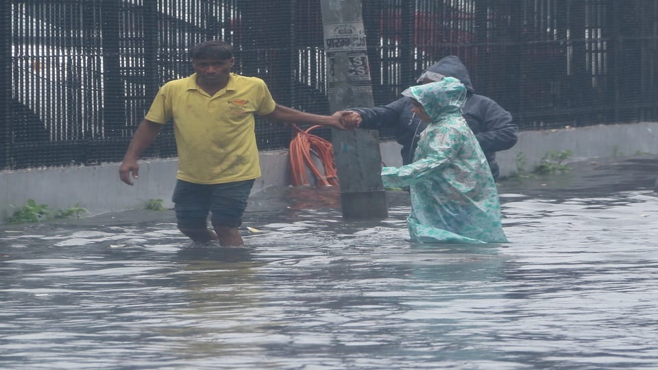 Aligarh submerged due to continuous rain