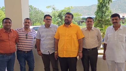 पेट्रोल पंप संचालक