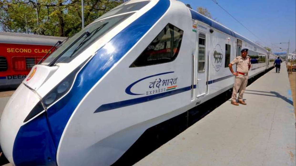 first time Vande Bharat will run as a special train, will operate between Patna and Delhi via Prayagraj