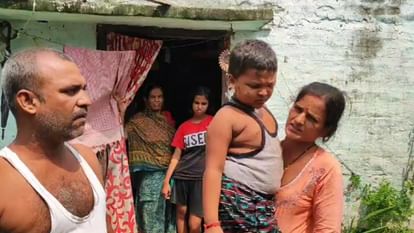 Residents of Khajasarai in Darbhanga troubled by fear of monkeys; about 12 people were bitten